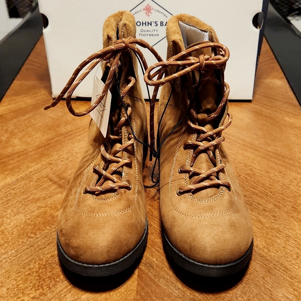 Sueded boot - Picture 3 of 8